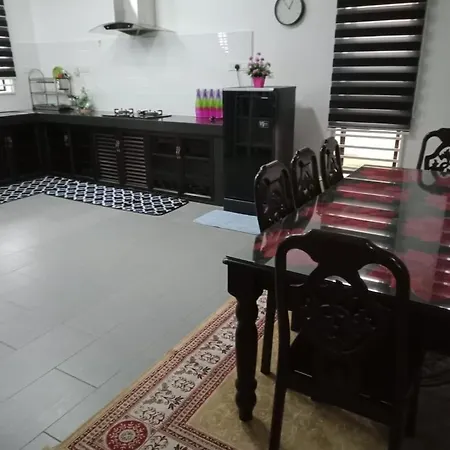 Inapsinggah Homestay Kota Bharu Exterior photo